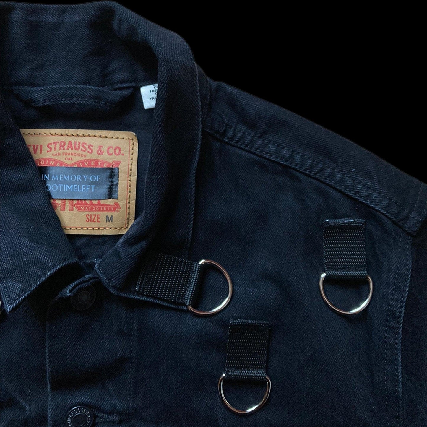 D-rings detail of the 1 of 1 deja vu jacket upcycled by 00timeleft.