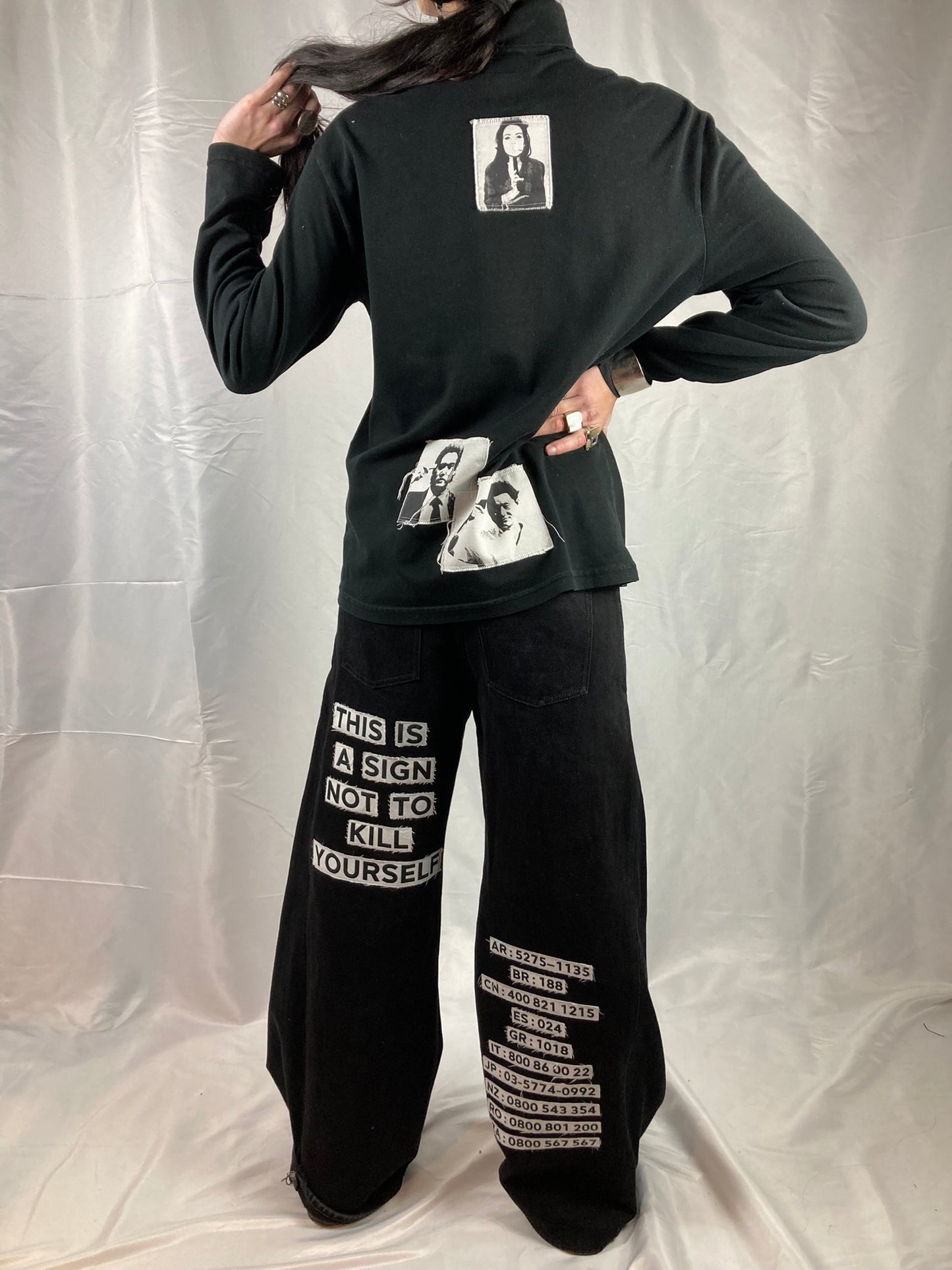 RUSSIAN ROULETTE TURTLENECK 1OF1