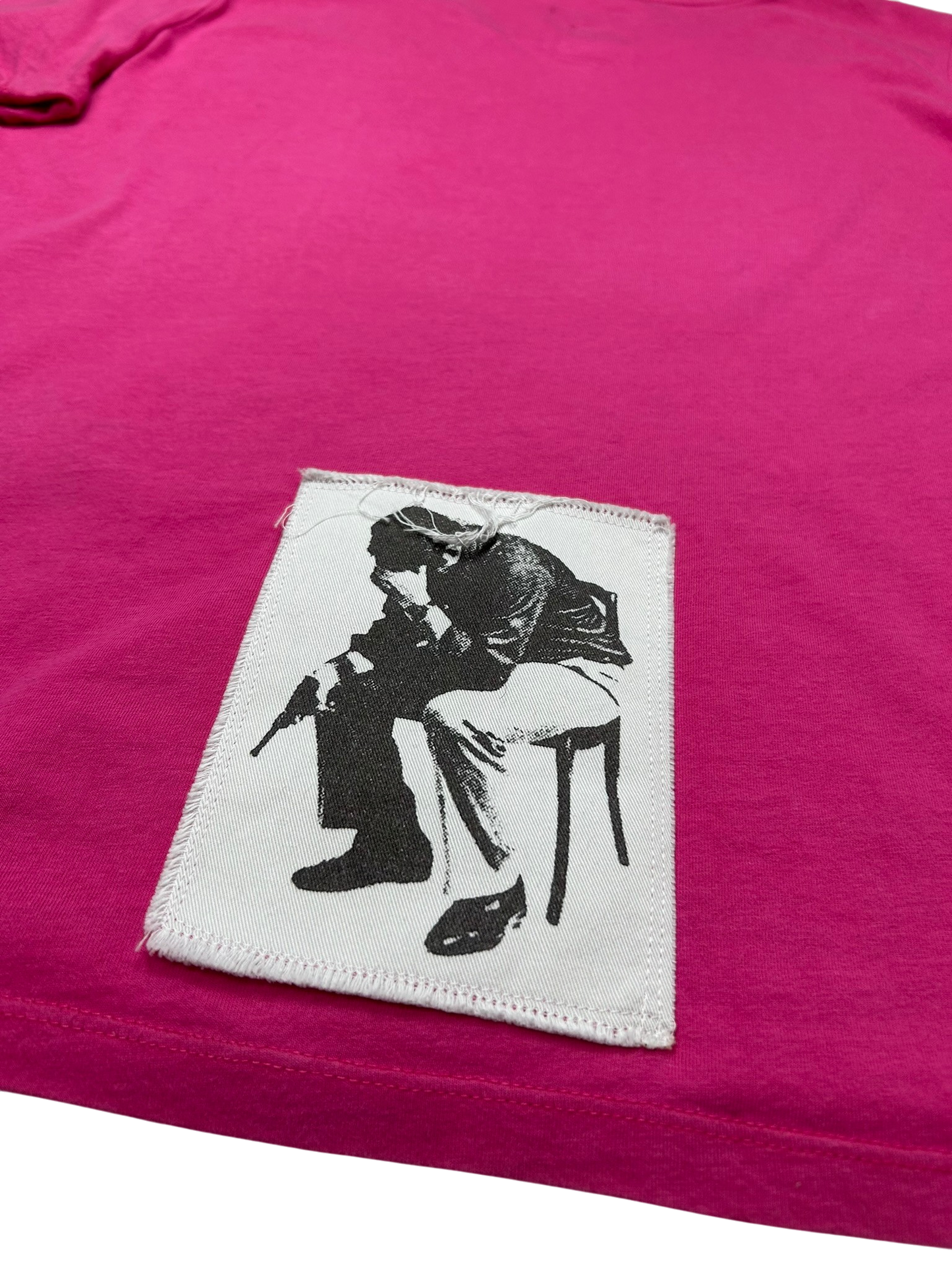 GUESS WHO D!E ALONE T-SHIRT